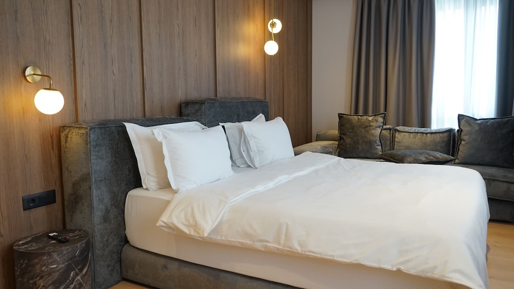 Arbnor Hotel 19/50