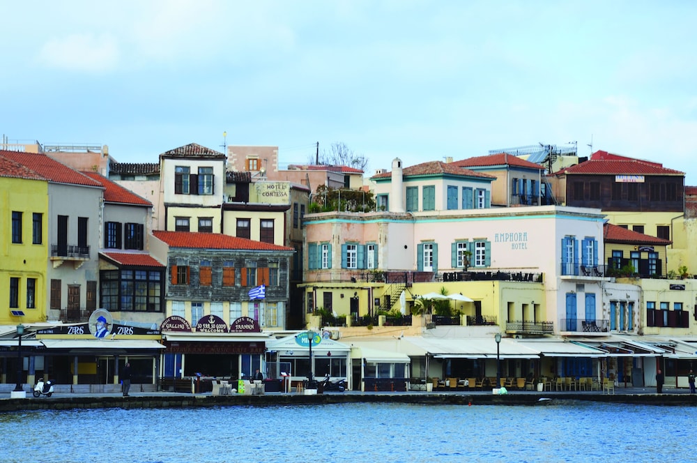 Amphora Hotel 43/50