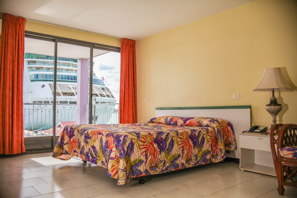 HERITAGE HOTEL 17/46