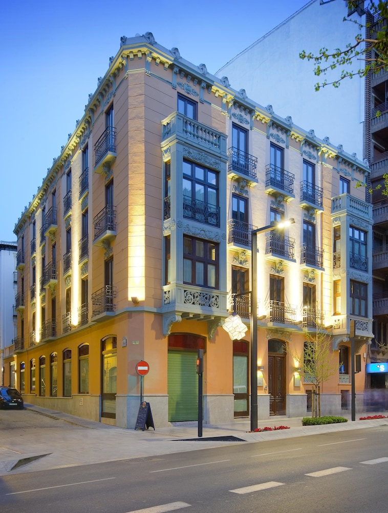 Suites Gran Via 44 Hotel 4/51