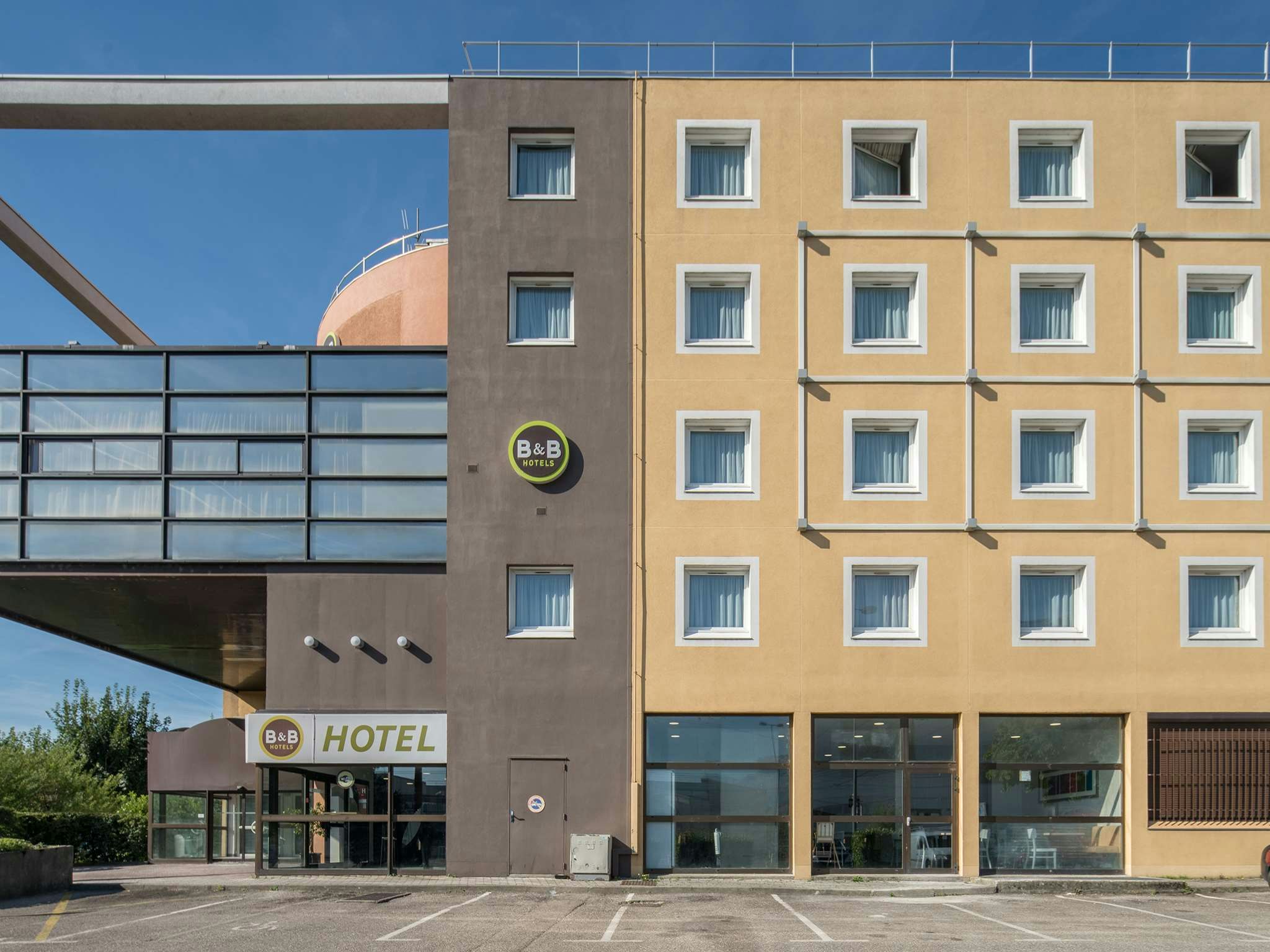 B&B HOTEL Grenoble Centre Verlaine in GRENOBLE