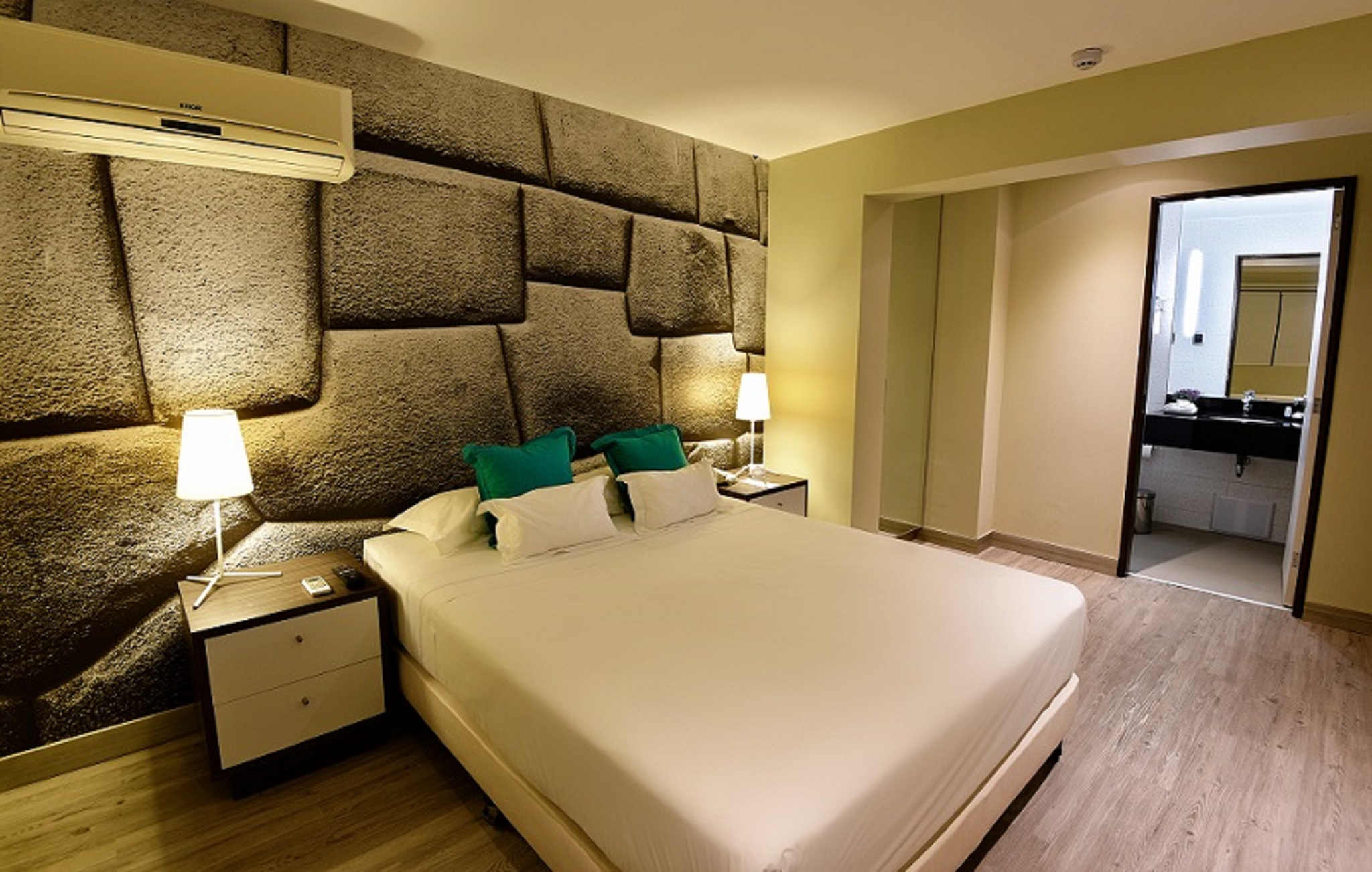 Room, Double Bed