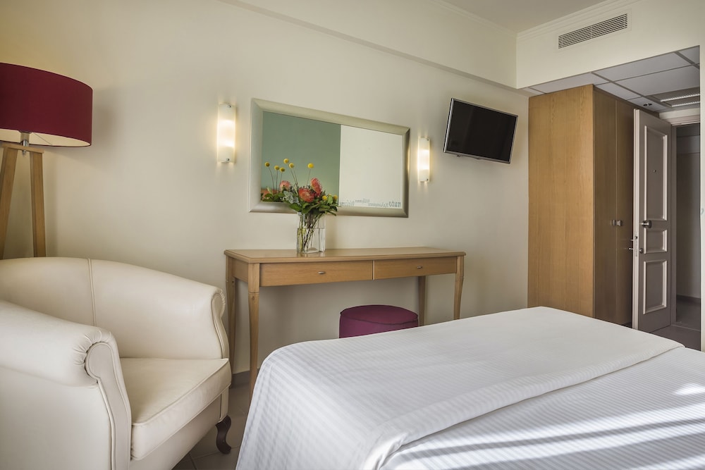 Standard, Double Bed, No Balcony