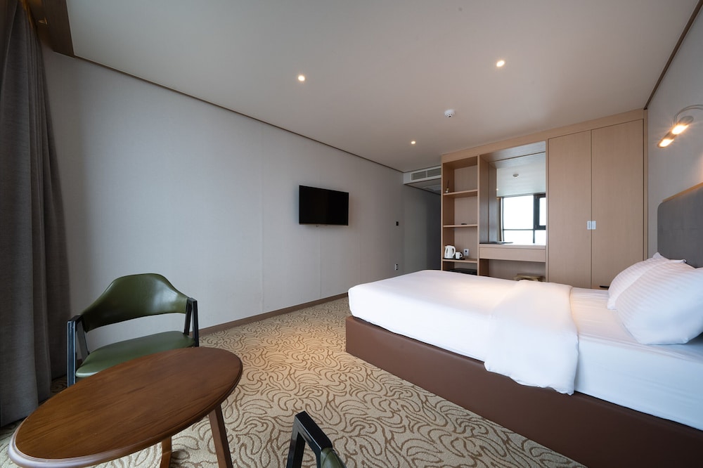 Sunrise Hotel Sungsan 16/62
