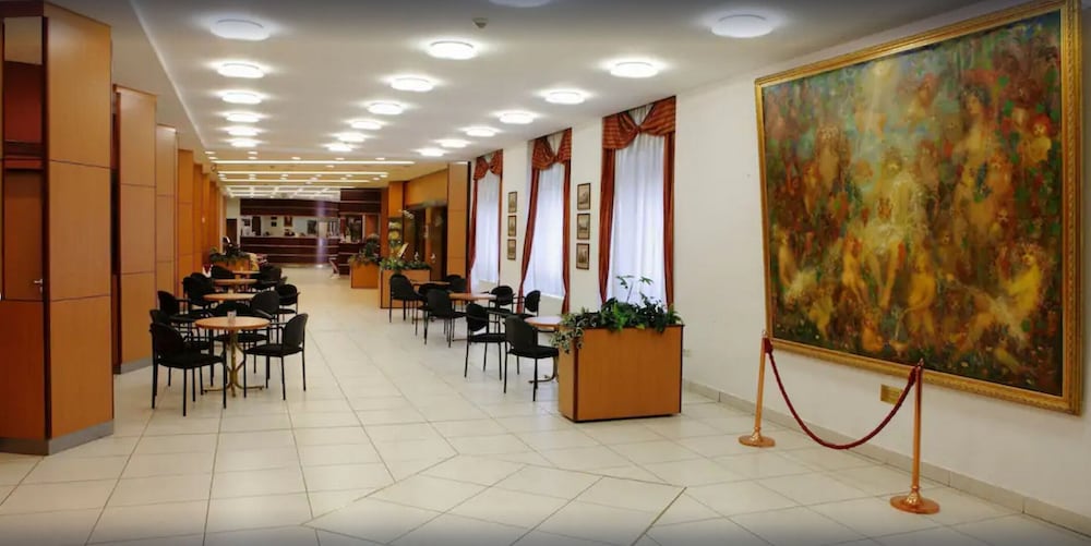 Benczur Hotel 34/42