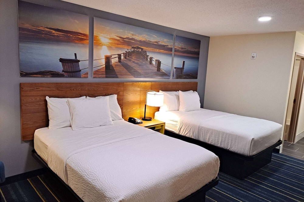 Days Inn by Wyndham Grayson 30/58