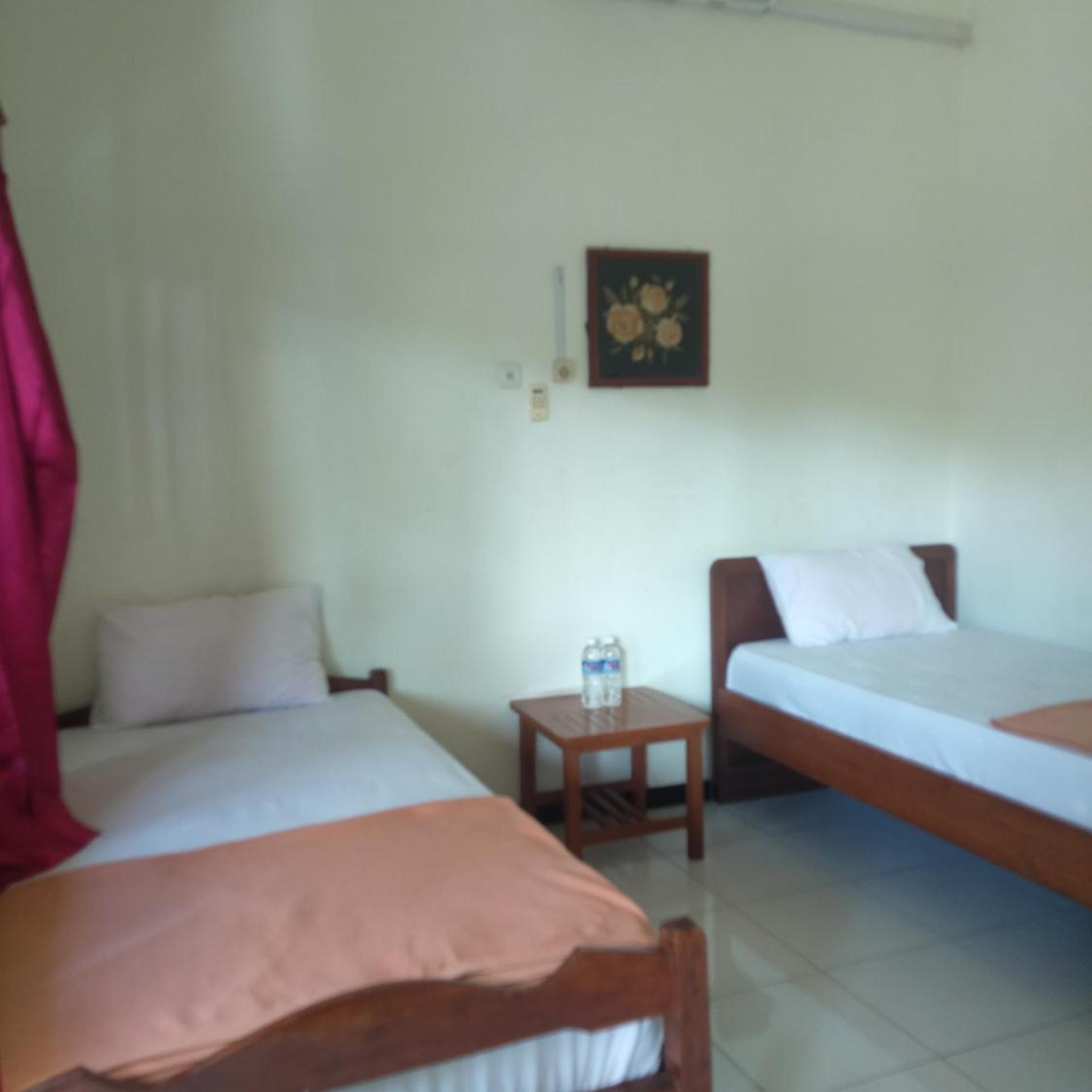 OYO 1999 Hotel Tentrem Syariah 7/33