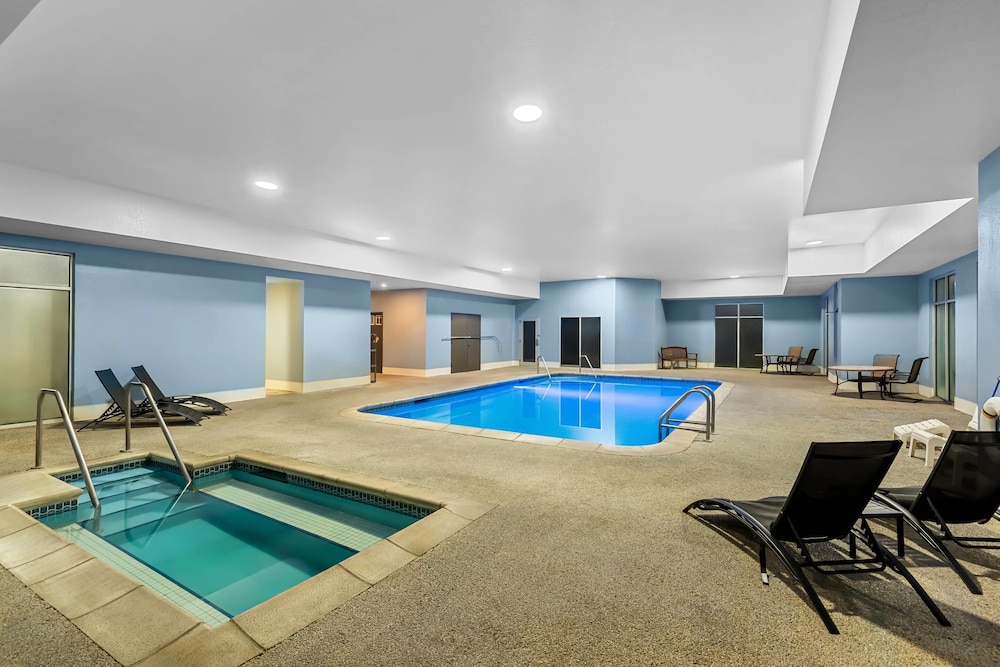 Quality Inn Fort Dodge 56/59