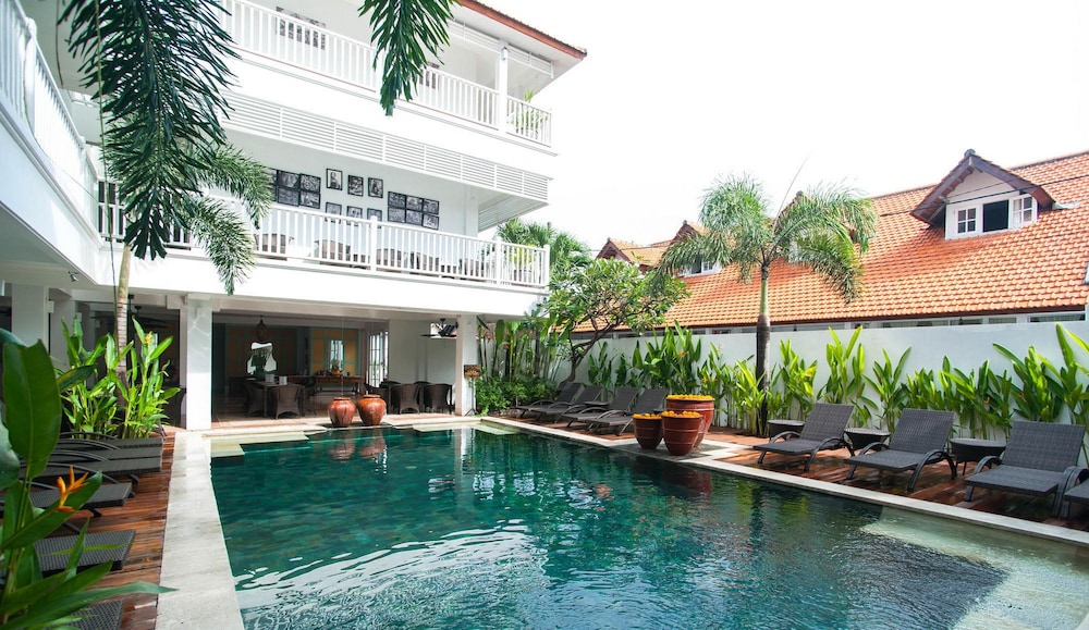 Samsara Inn 39/43