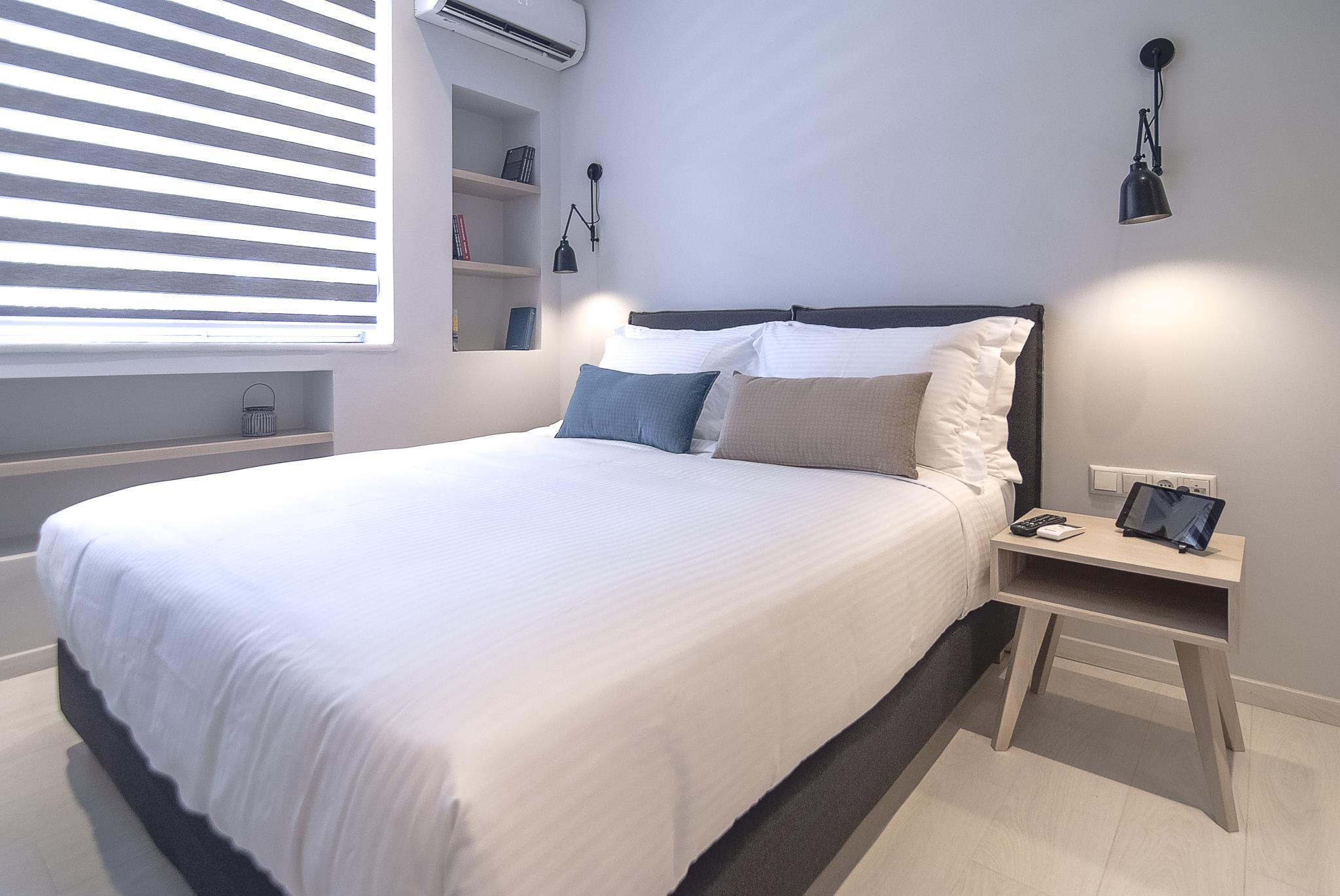 STANDARD, DOUBLE BED