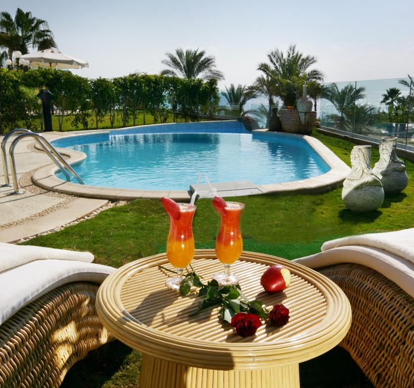 ROYAL SAVOY VILLAS 38/53