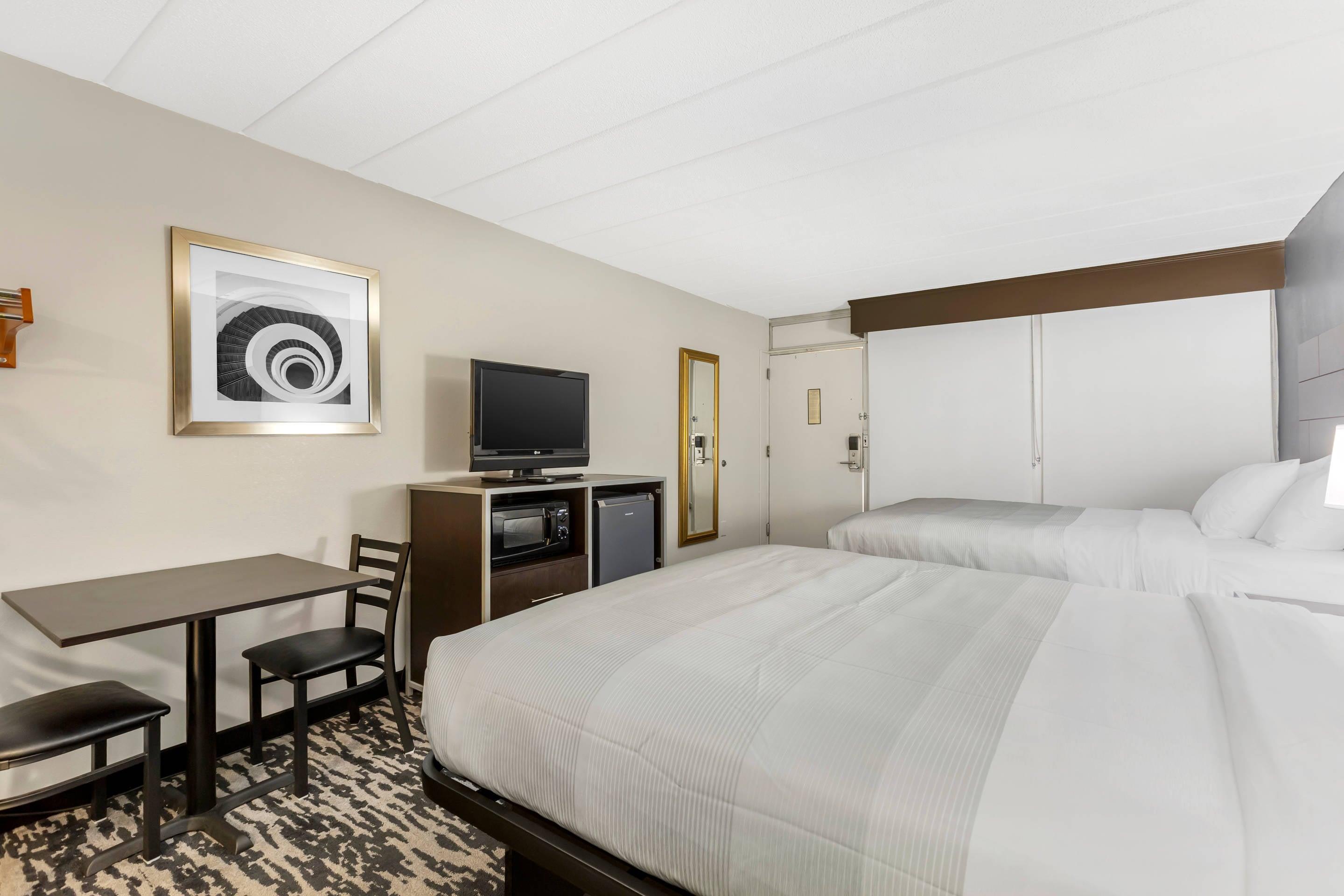 غرفة بسريرين مزدوجين للمدخنين، Quality Inn & Suites Easley - Greenville 3/5