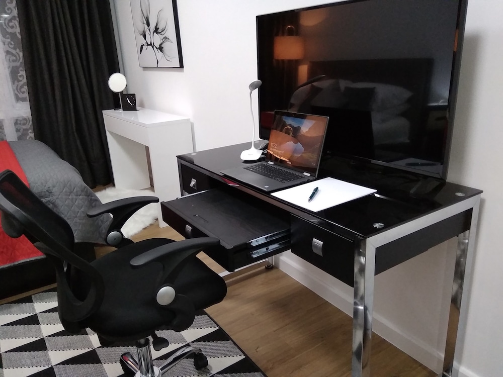 Studio Unit At Abreeza Place 42/50