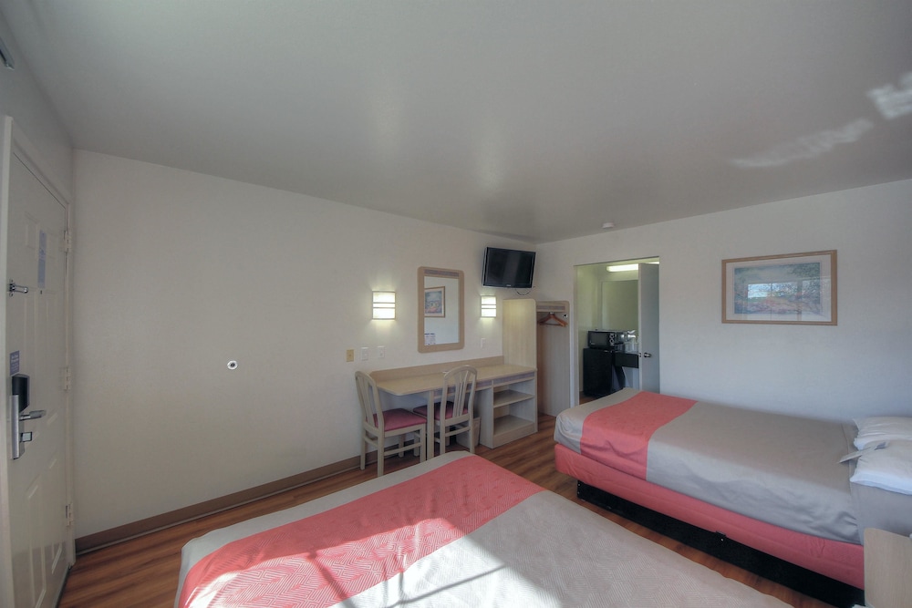 Motel6 Kerrville, TX 17/42