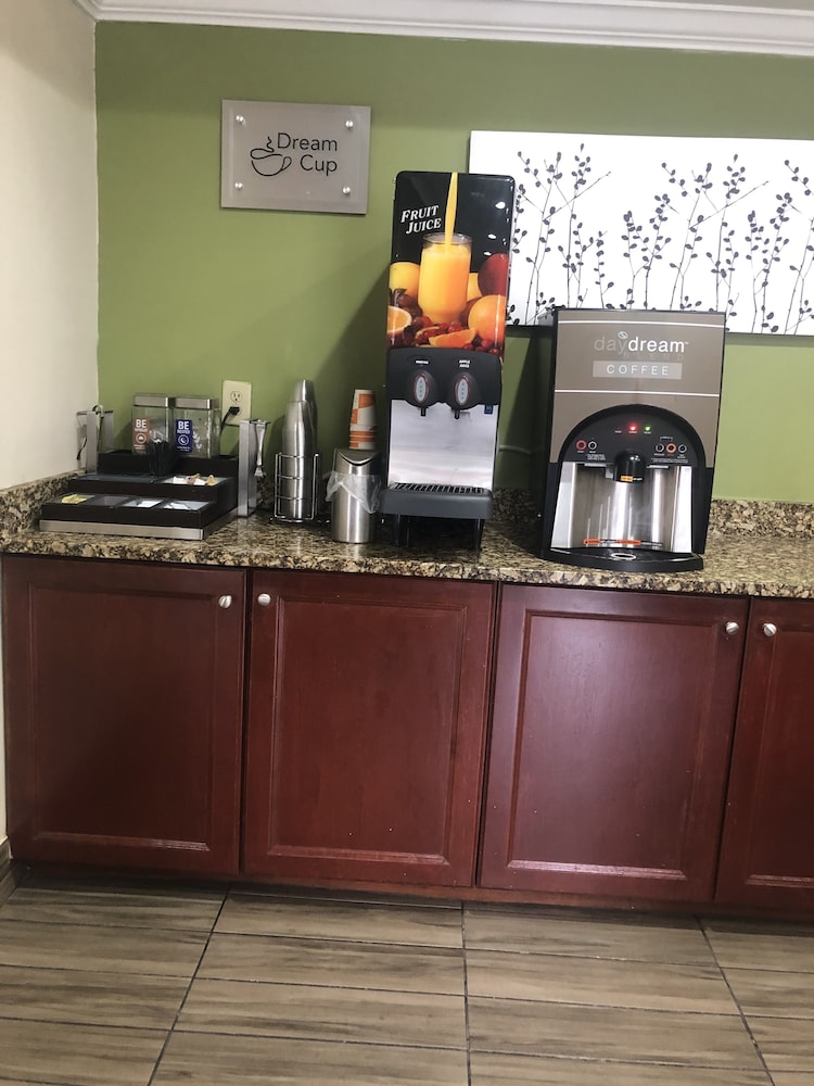 Sleep Inn & Suites Stockbridge Atlanta South 9/37