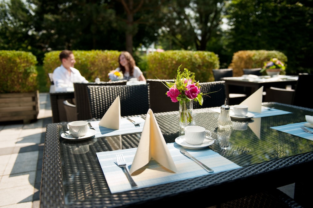 Atrium im Park Hotel Regensburg 33/50