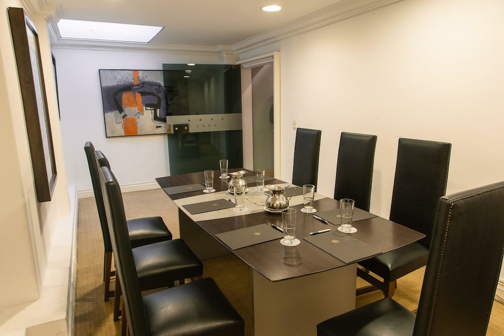 Huentala Hotel Boutique 63/69