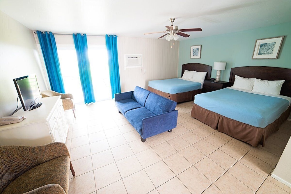 Ocean Villa Inn 49/66