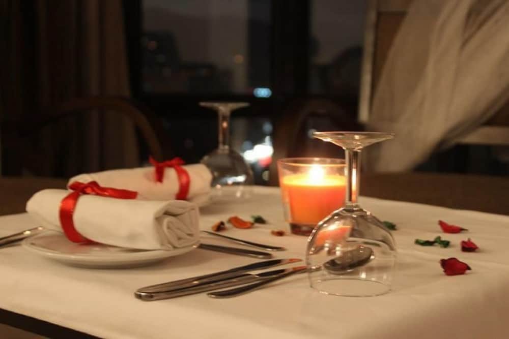 Du Nord Hotel 8/19