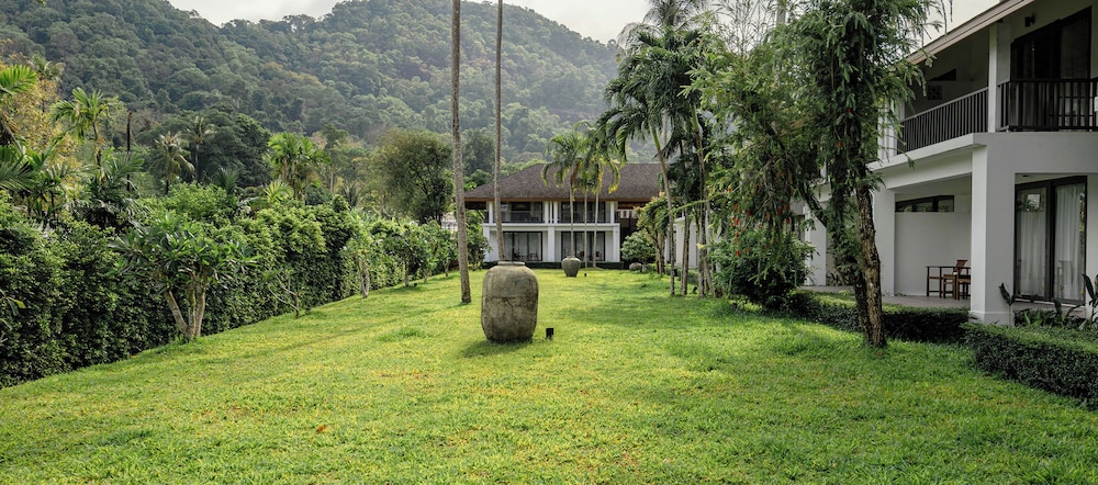 Awa Resort Koh Chang 44/48