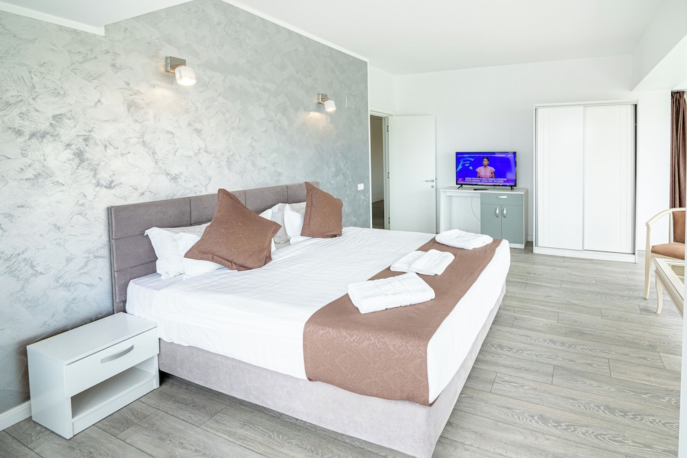 Miramare Residence 8/45