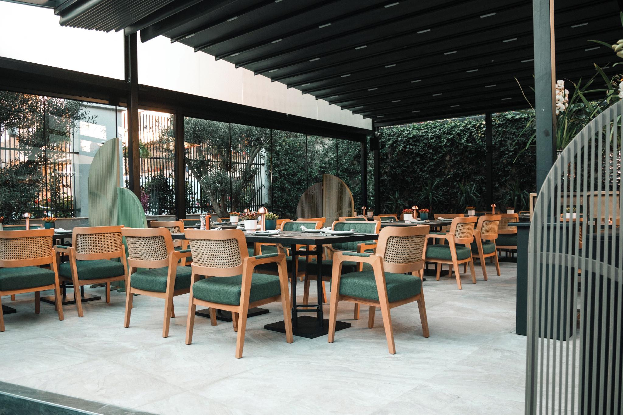 Triss Hotel 16/23