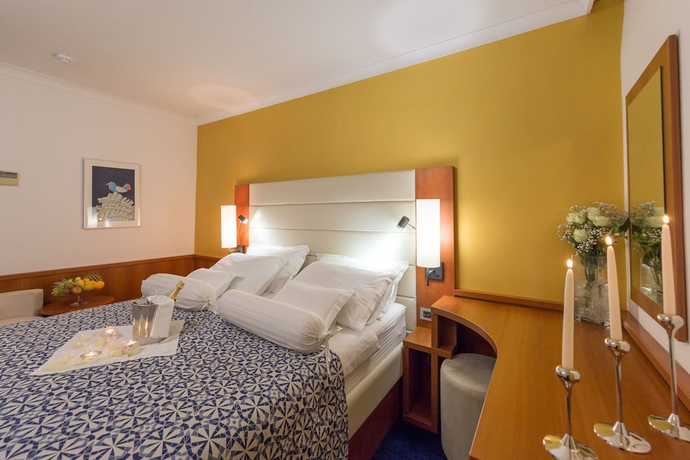 Ilirija Hotel 37/53