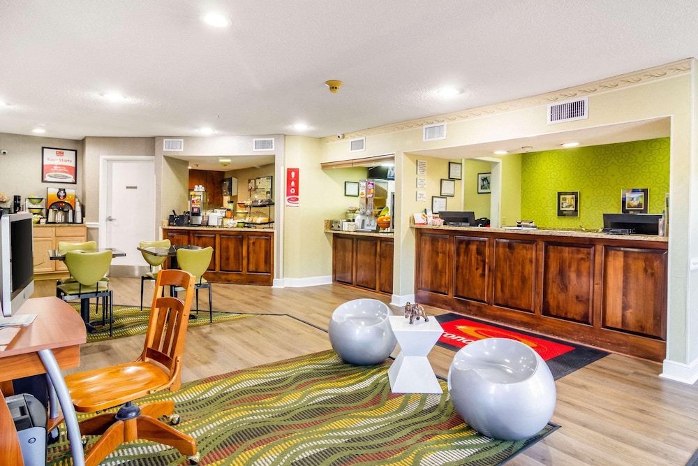 SureStay Hotel by Best Western Brunswick 4/24