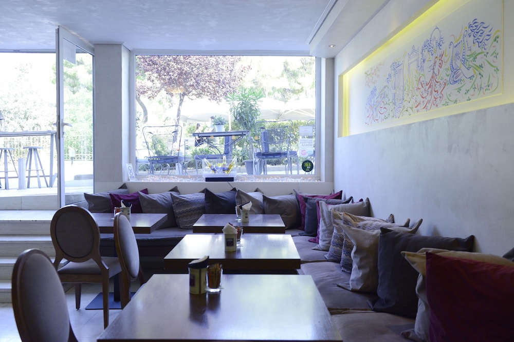 Phidias Hotel 56/69