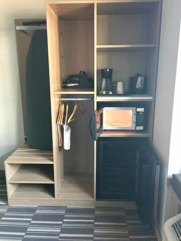 Microtel Inn And Suites By Wyndham Moorhead Fargo Area 34/39