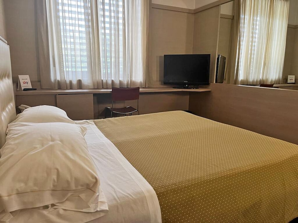 Hotel Viva 74/82