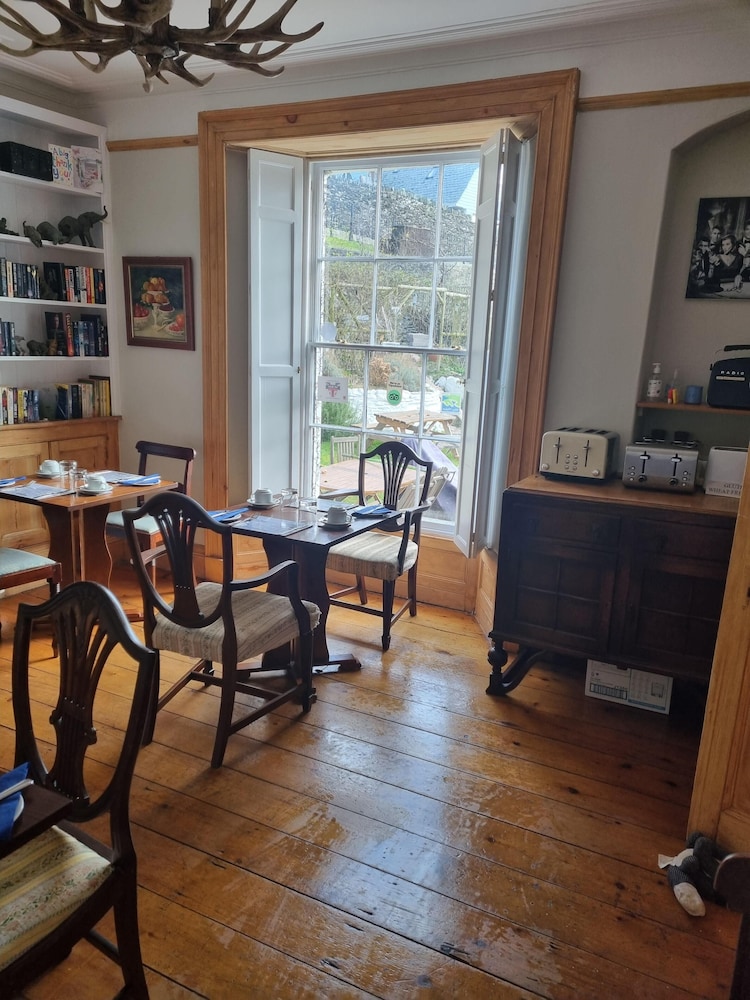 St Vincent Guest House 30/50