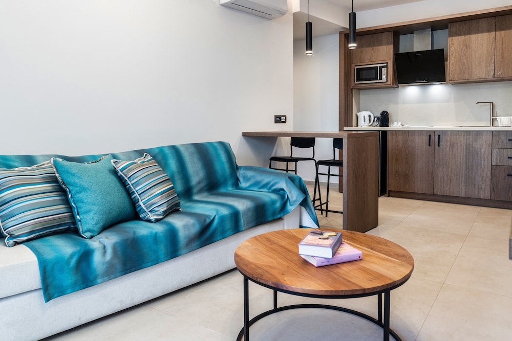 Summer Dream Hotel Apartments 30/50