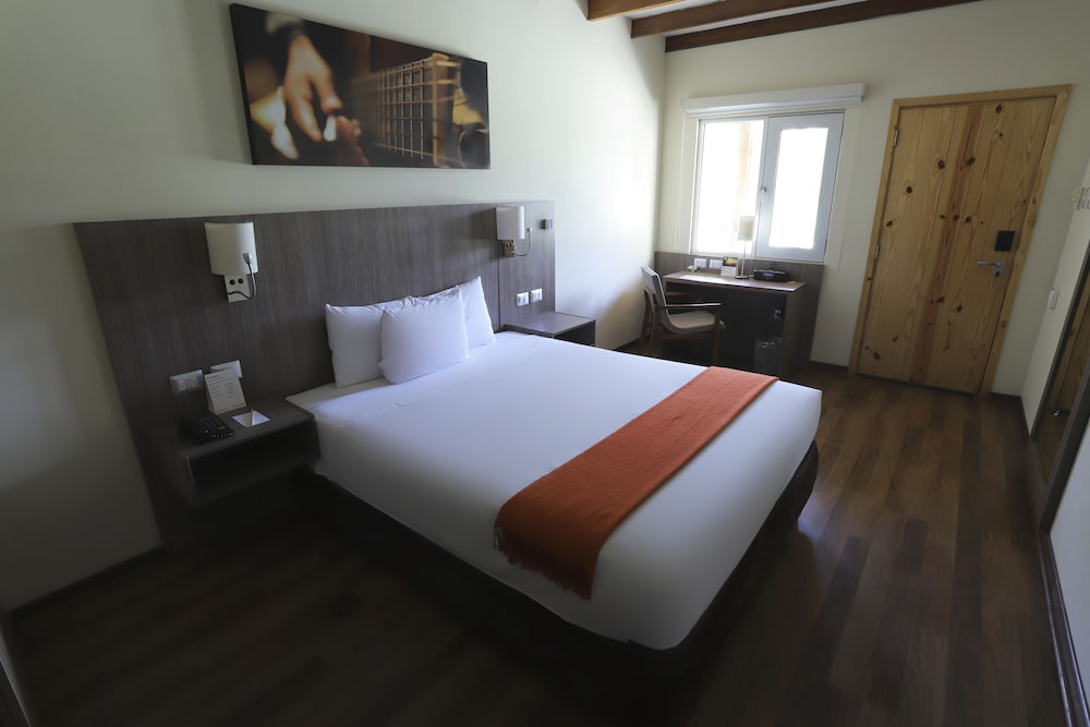 CASA ANDINA STANDARD CHINCHA 16/69