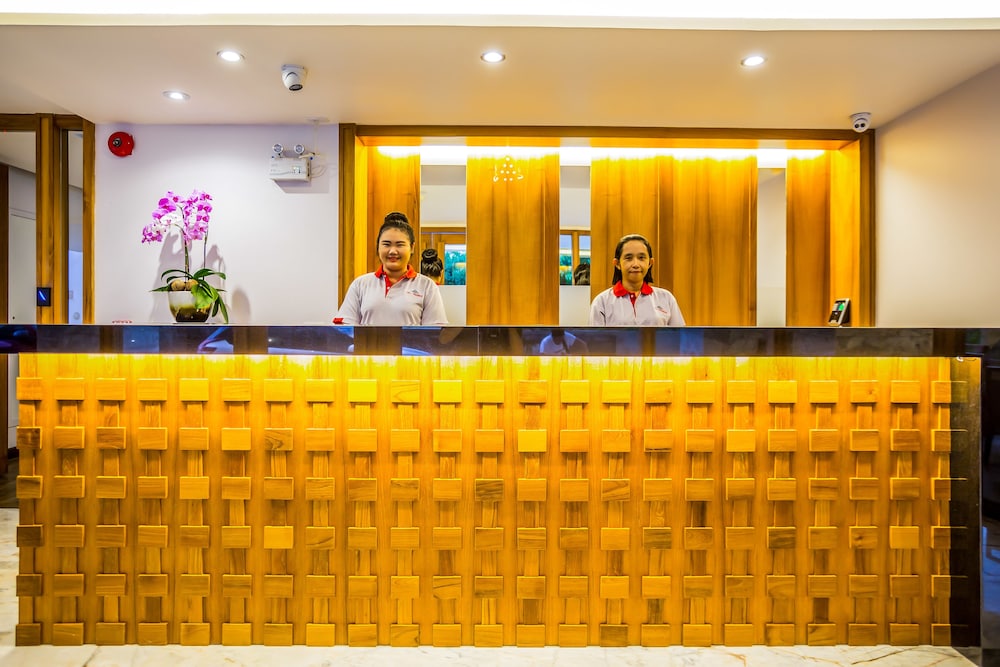 The Signature Hotel @ Thapae 12/50
