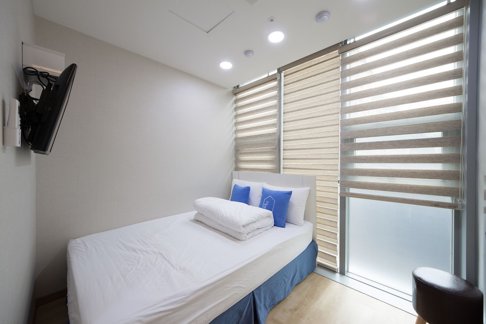 Myeongdong Stay7 16/50