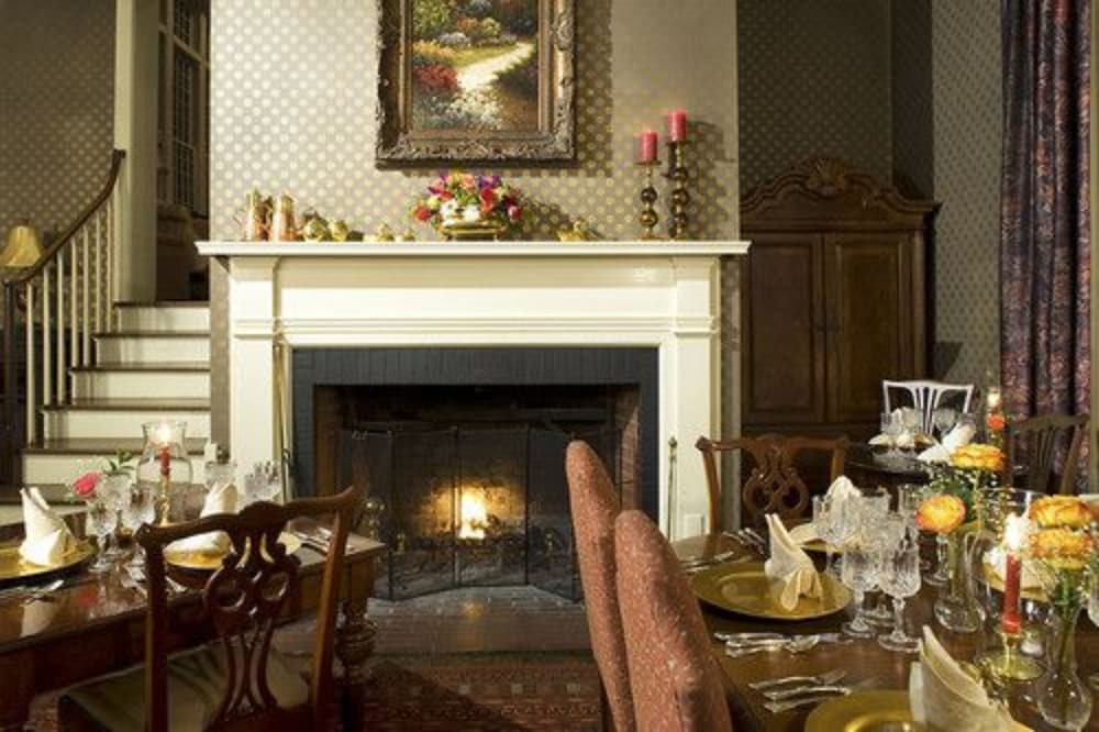 Hillbrook Inn 35/50