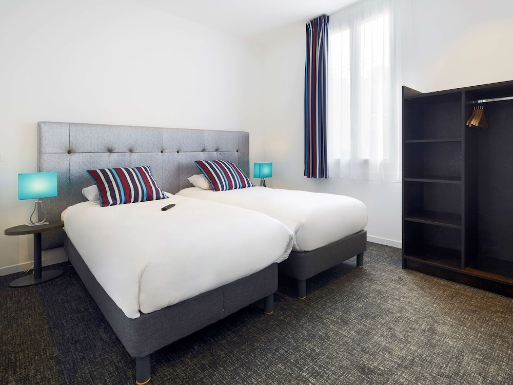 Standard, Twin Beds