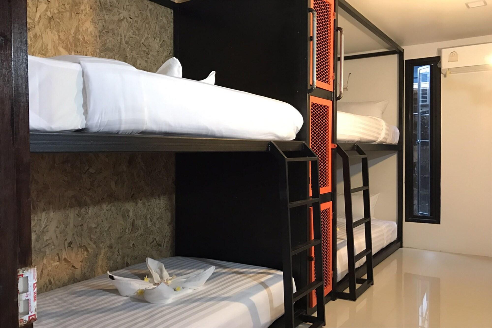 U Box Hostel 12/41