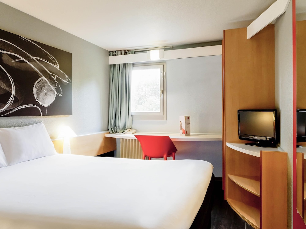 Ibis Lyon Nord 17/69
