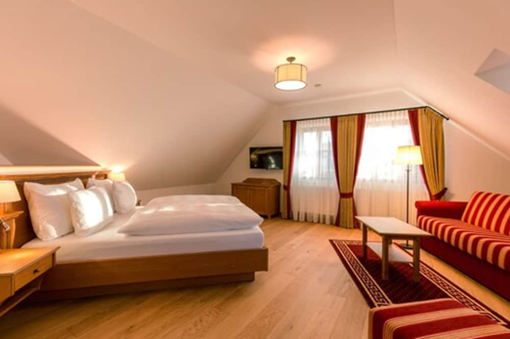 1 BEDROOM, JUNIOR SUITE, SINGLE