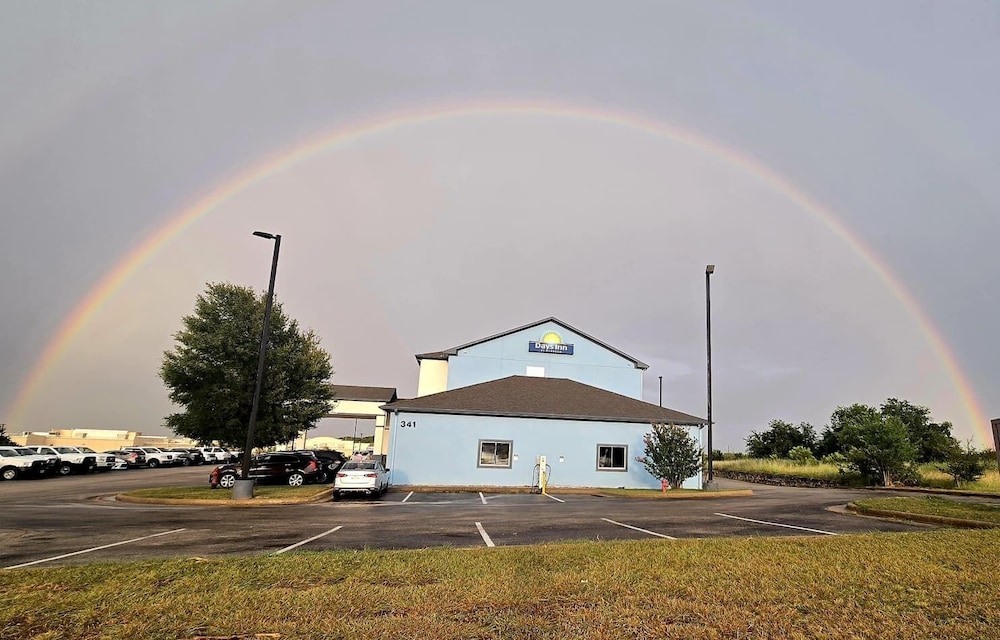 Days Inn by Wyndham Copperas Cove 8/53