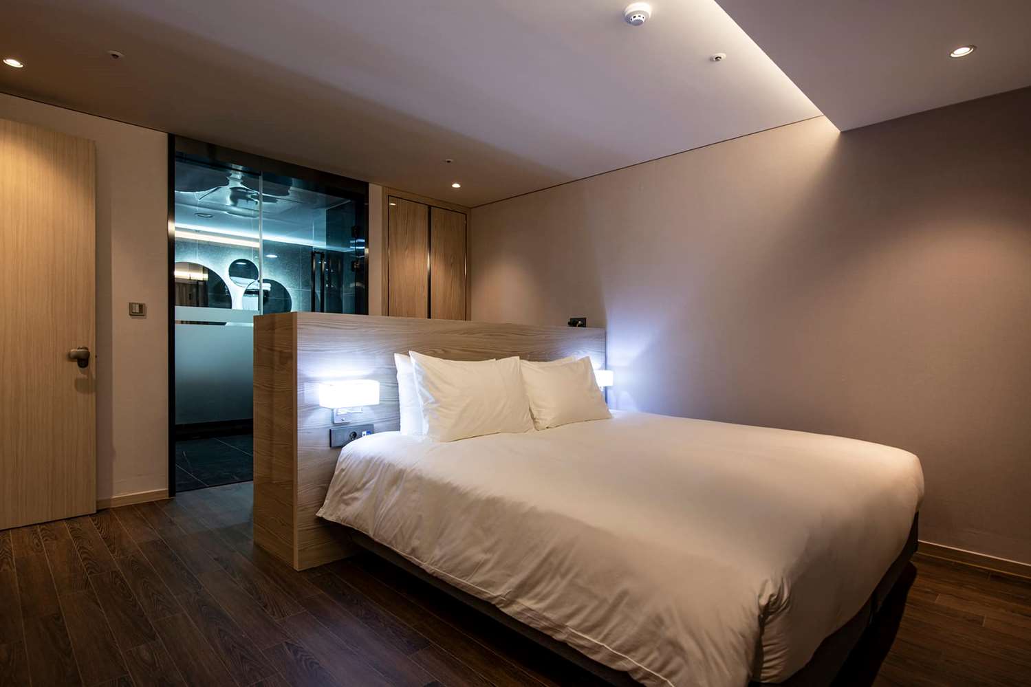Ramada Suites by Wyndham Geoje 7/48