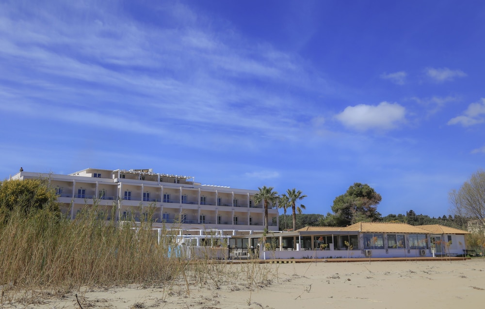 Cavomarina Beach Hotel - Adults Only 48/62