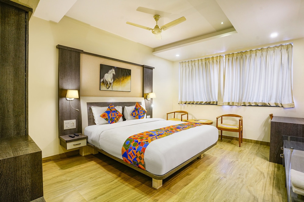 Prestige Hotel 20/50