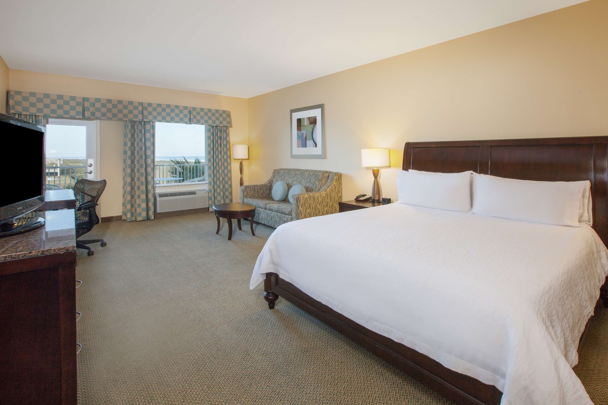 ROOM, KING BED