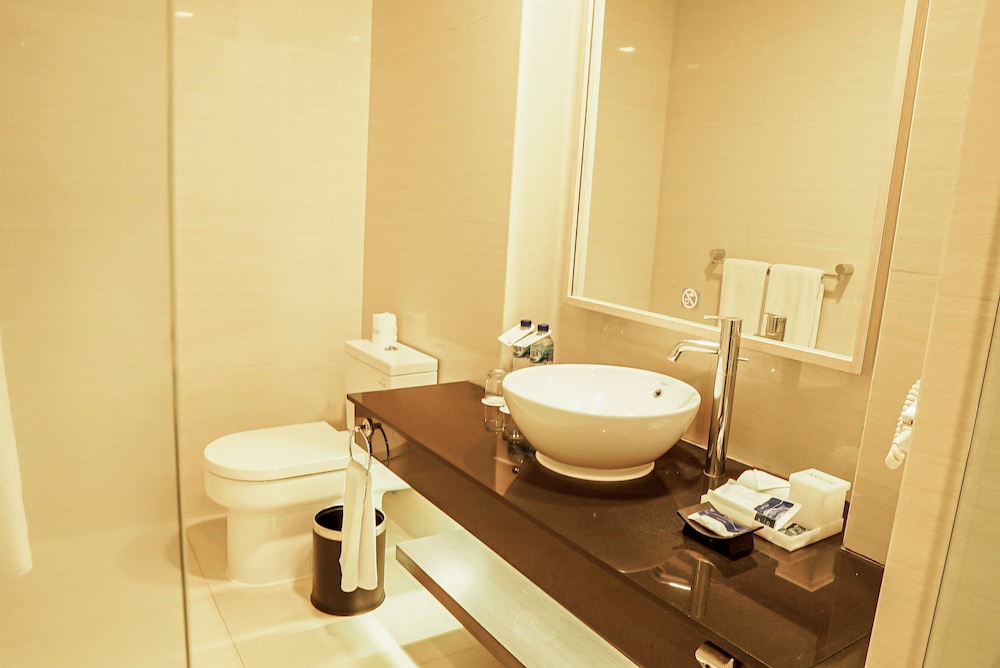 Aston Bogor Hotel & Resort 19/90
