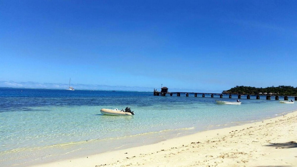 Ratu Kini Backpackers & Dive Resort 49/67