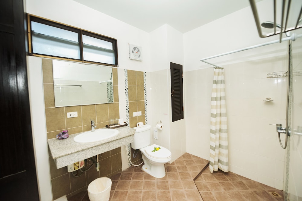 Monaburi Boutique Resort 48/49
