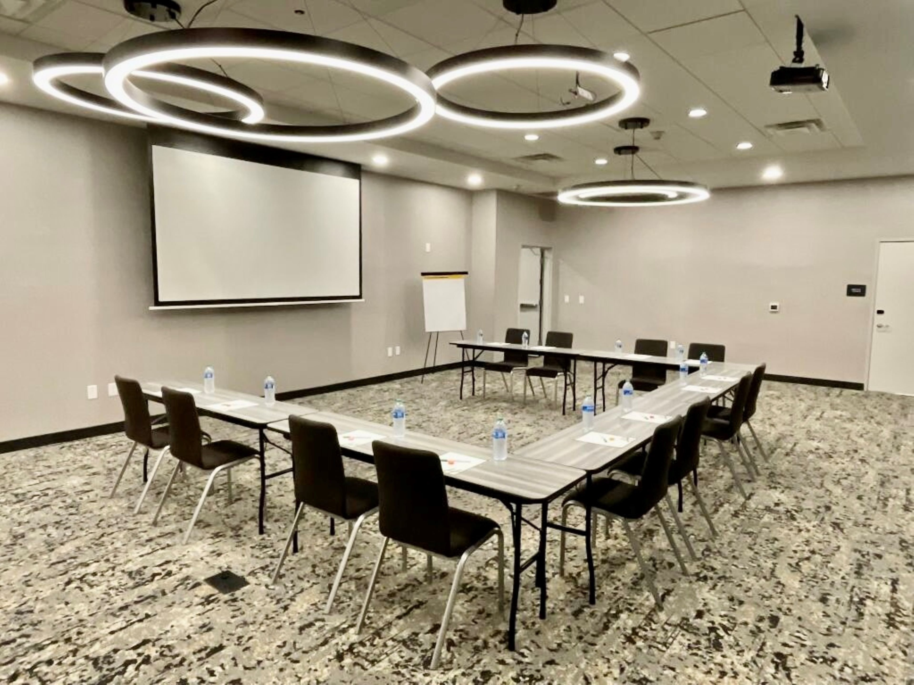 Holiday Inn & Suites Mt Juliet - Nashville Area, an IHG Hotel 24/29